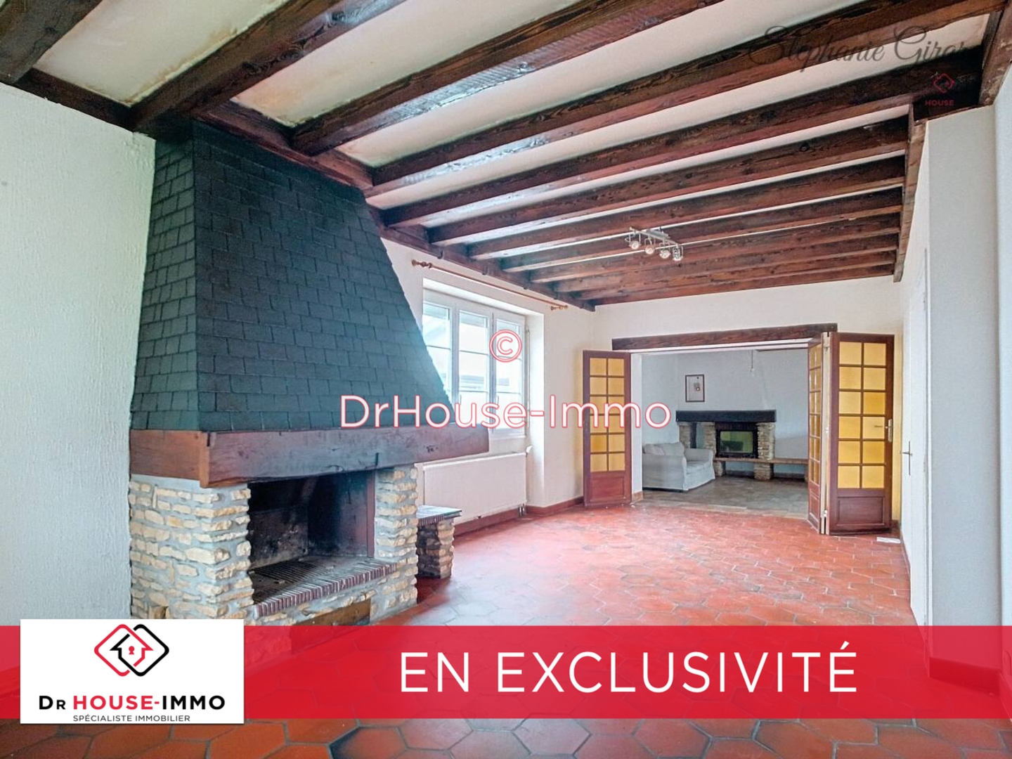 Photo 1 : Vente Maison 8 pièces Neuville-aux-Bois 188 m²