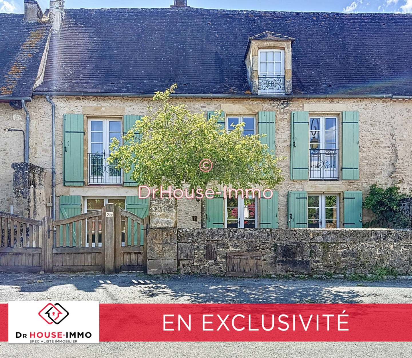 Photo 1 : Vente Maison 10 pièces Mauzac-et-Grand-Castang 240 m²