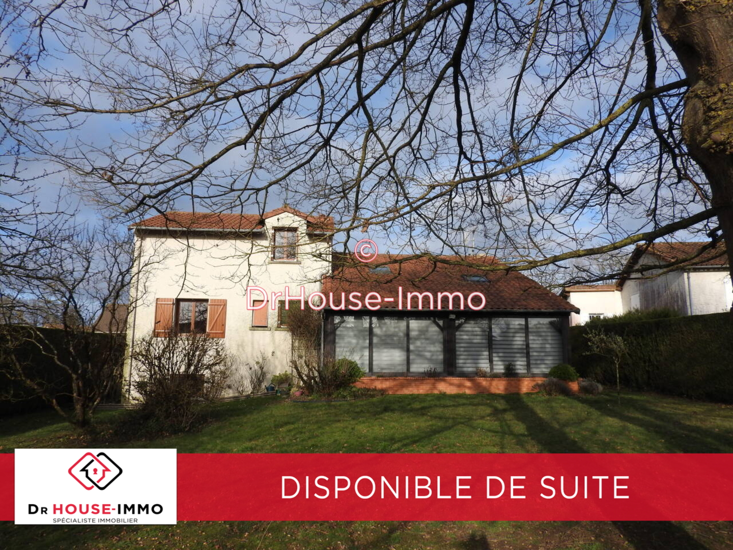 Photo 1 : Vente Maison 8 pièces Fontaine-le-Comte 167 m²