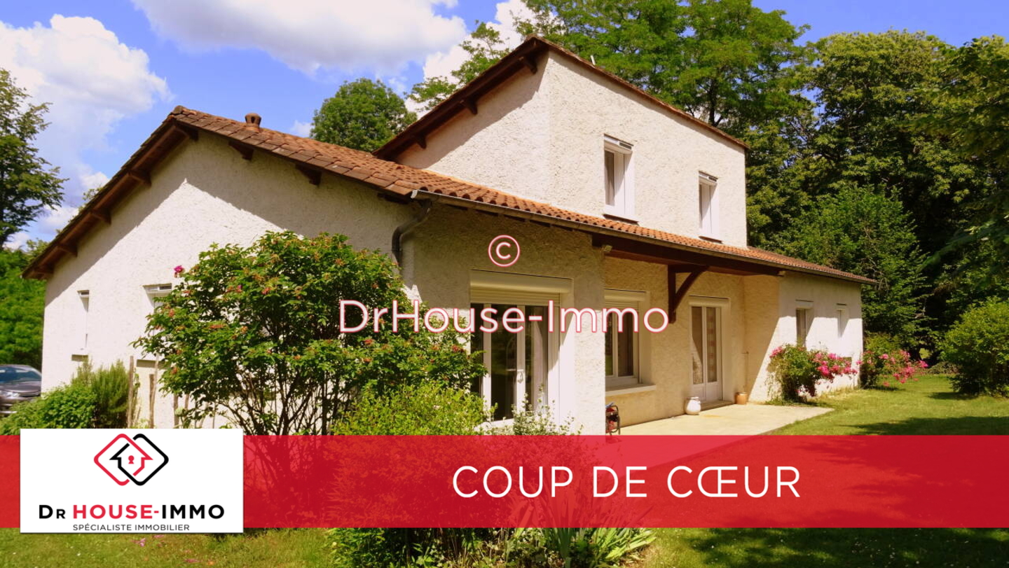 Photo 1 : Vente Maison 6 pièces Agonac 156 m²