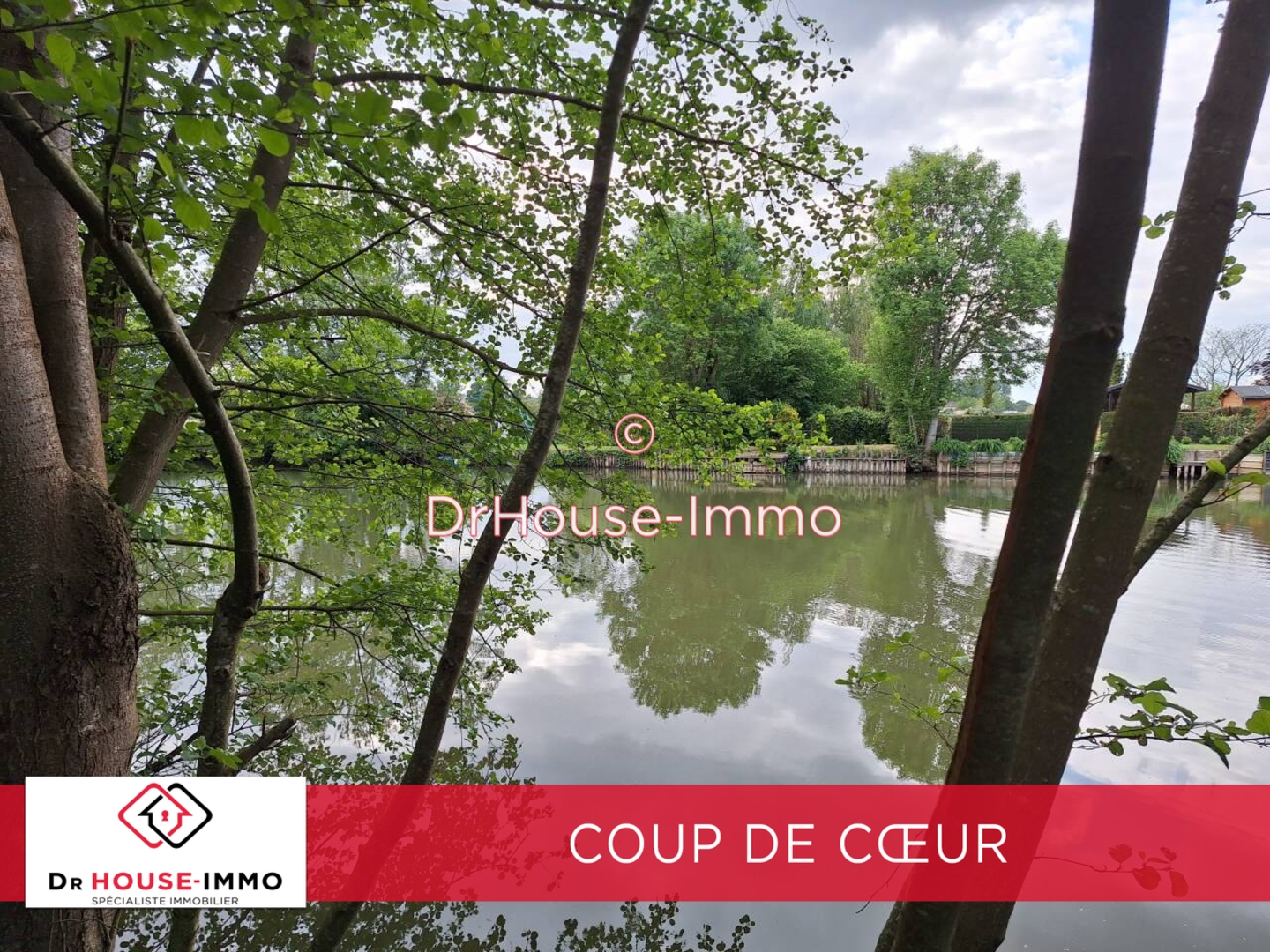 Photo 2 : Vente Terrain La Guierche 1361 m²