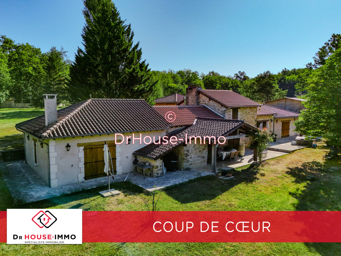 Photo 1 : Vente Maison 5 pièces Villars 190 m²