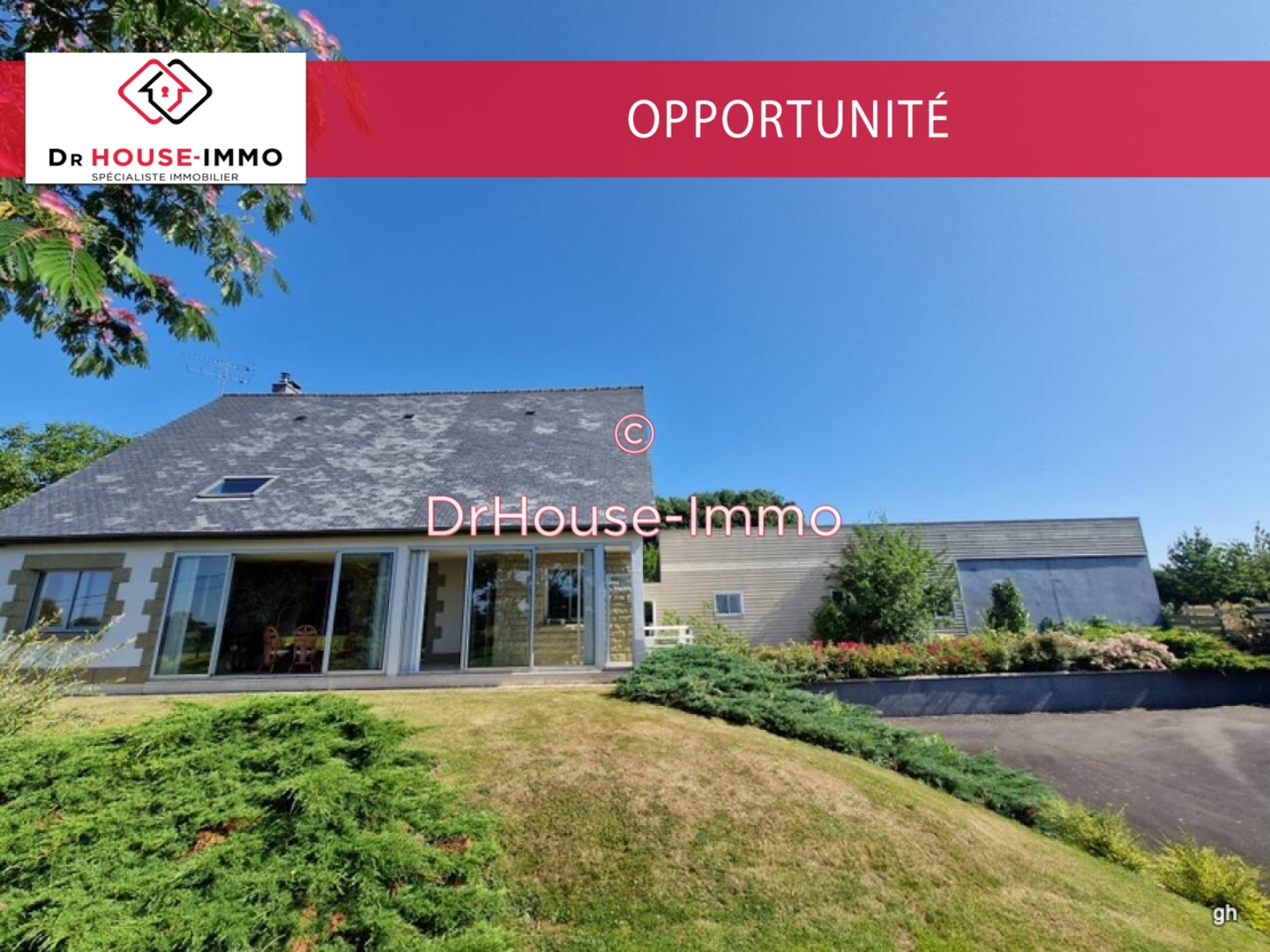 Photo 1 : Vente Maison 9 pièces Saint-Georges-de-Reintembault 210 m²