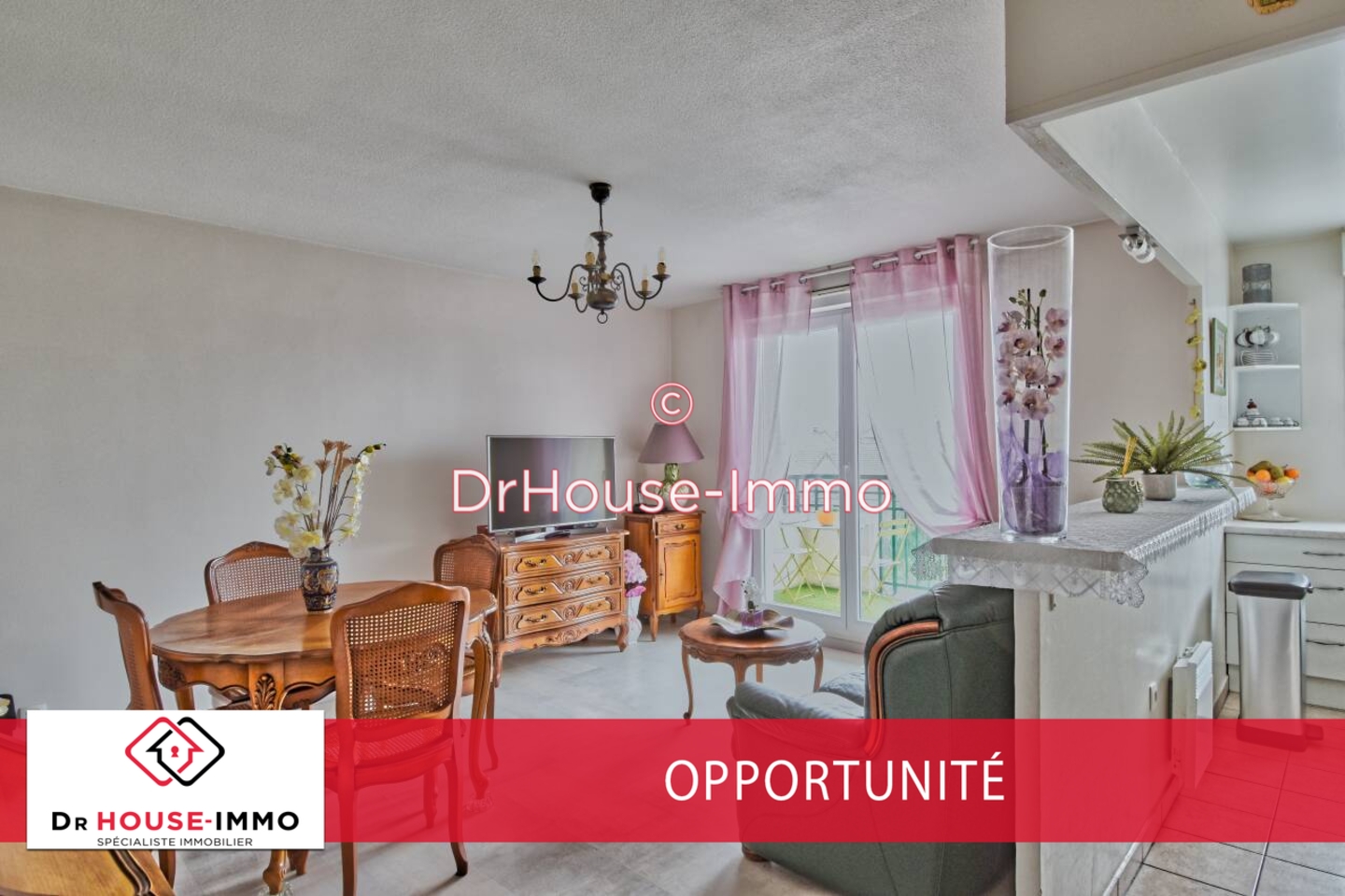 Photo 1 : Vente Appartement 3 pièces Mantes-la-Ville 55 m²