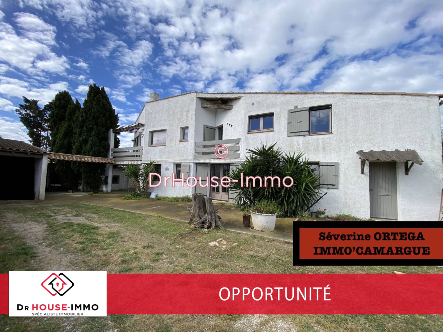 Photo 1 : Vente Maison 15 pièces Saintes-Maries-de-la-Mer 308 m²