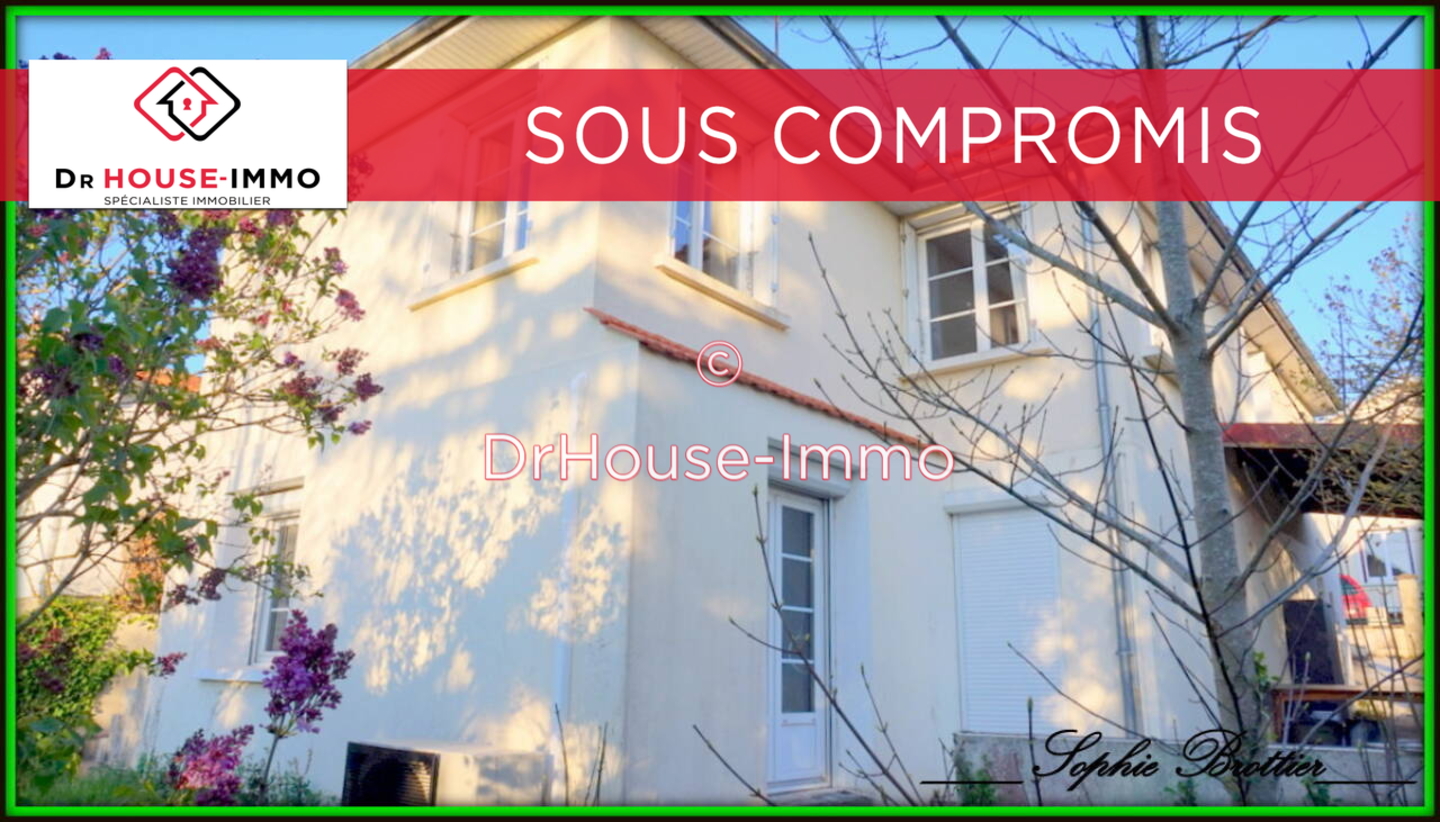 Photo 1 : Vente Maison 6 pièces Poitiers 146 m²