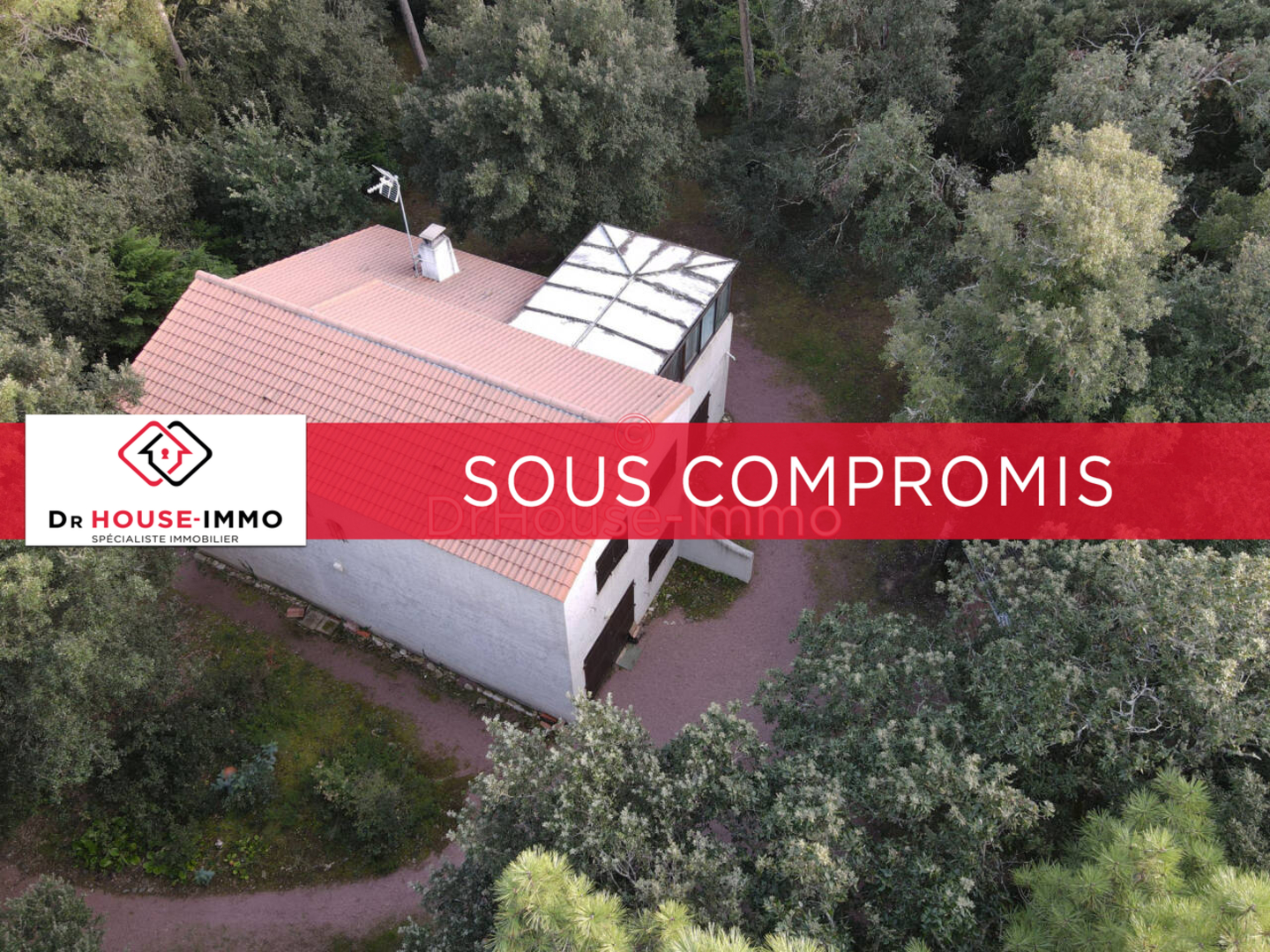 Photo 1 : Vente Maison 6 pièces Jard-sur-Mer 140 m²