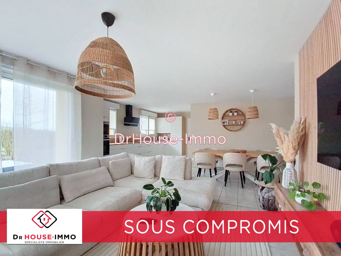 Photo 1 : Vente Maison 6 pièces Saint-Senier-sous-Avranches 129 m²