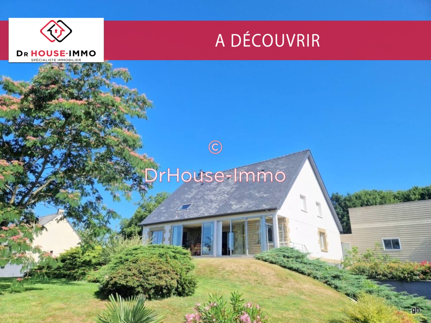 Photo 1 : Vente Maison 9 pièces Saint-Georges-de-Reintembault 210 m²