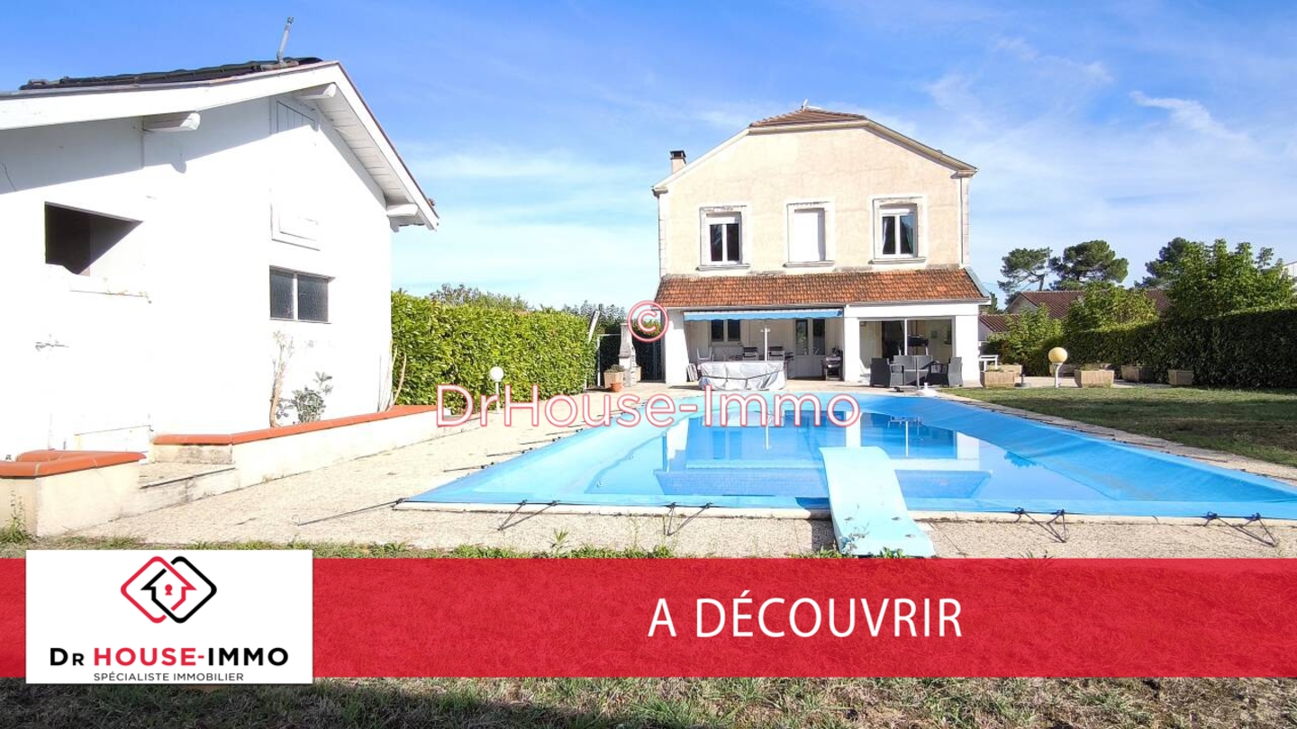 Photo 1 : Vente Maison 9 pièces Casteljaloux 316 m²