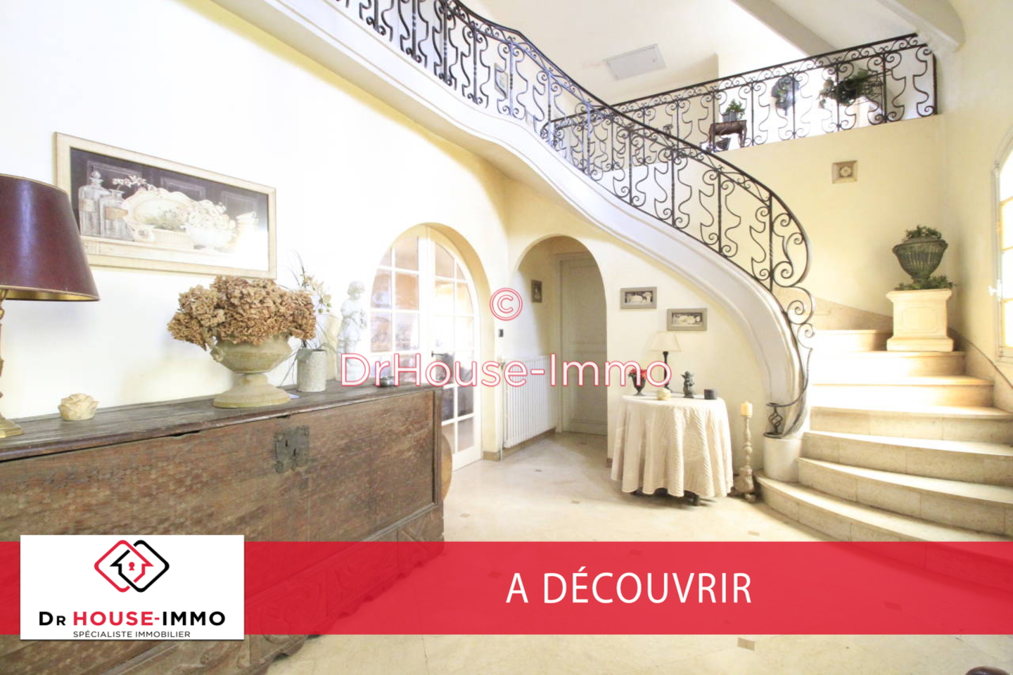 Photo 1 : Vente Maison 9 pièces Évreux 315 m²