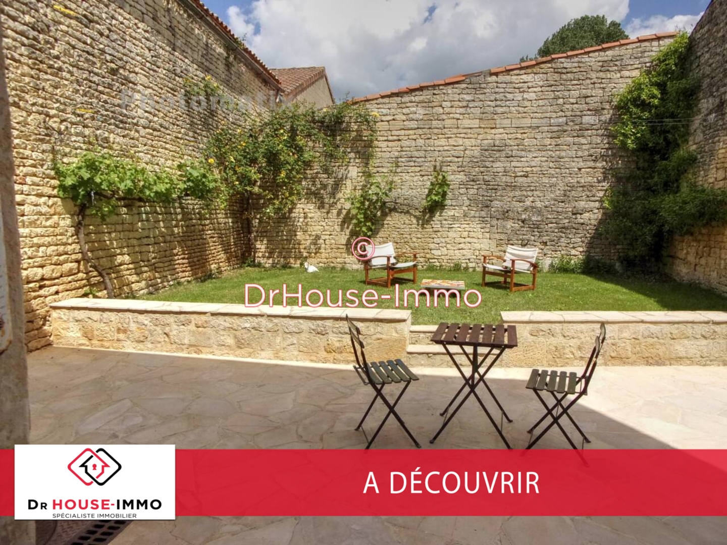 Photo 2 : Vente Maison 7 pièces Brioux-sur-Boutonne 285 m²