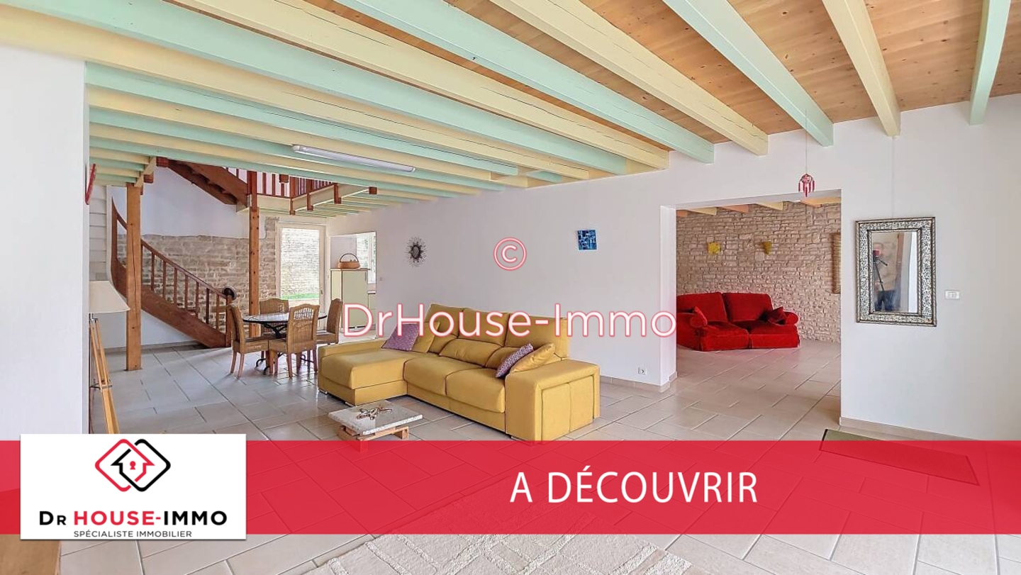 Photo 3 : Vente Maison 7 pièces Brioux-sur-Boutonne 285 m²
