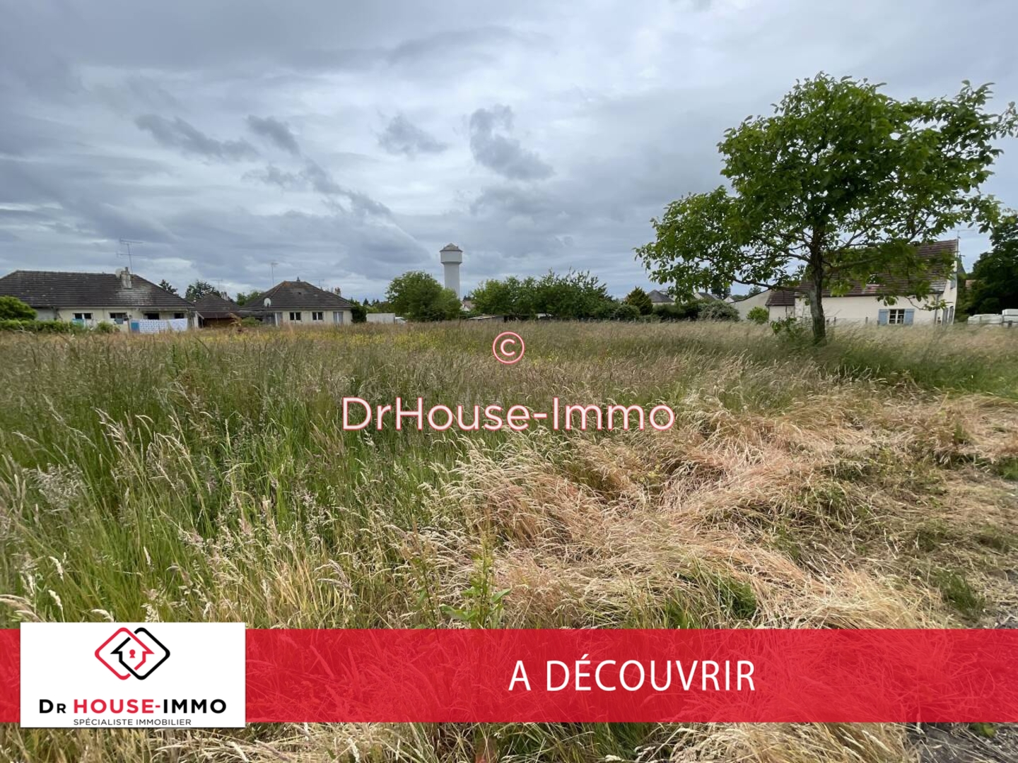 Photo 2 : Vente Terrain Lorris 1300 m²