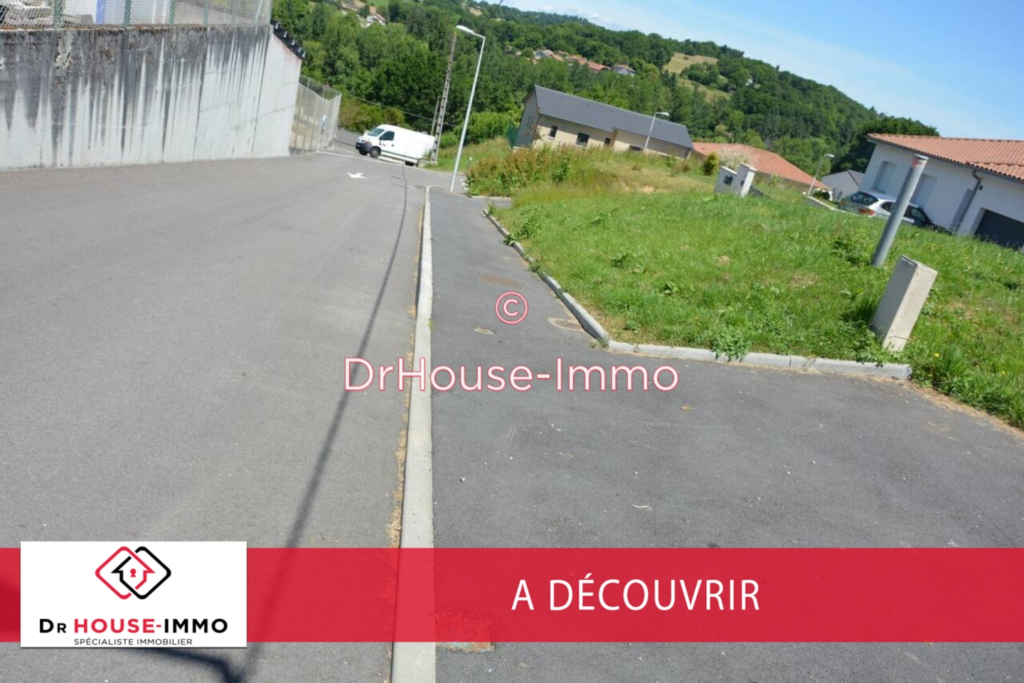 Photo 2 : Vente Terrain Aixe-sur-Vienne 643 m²