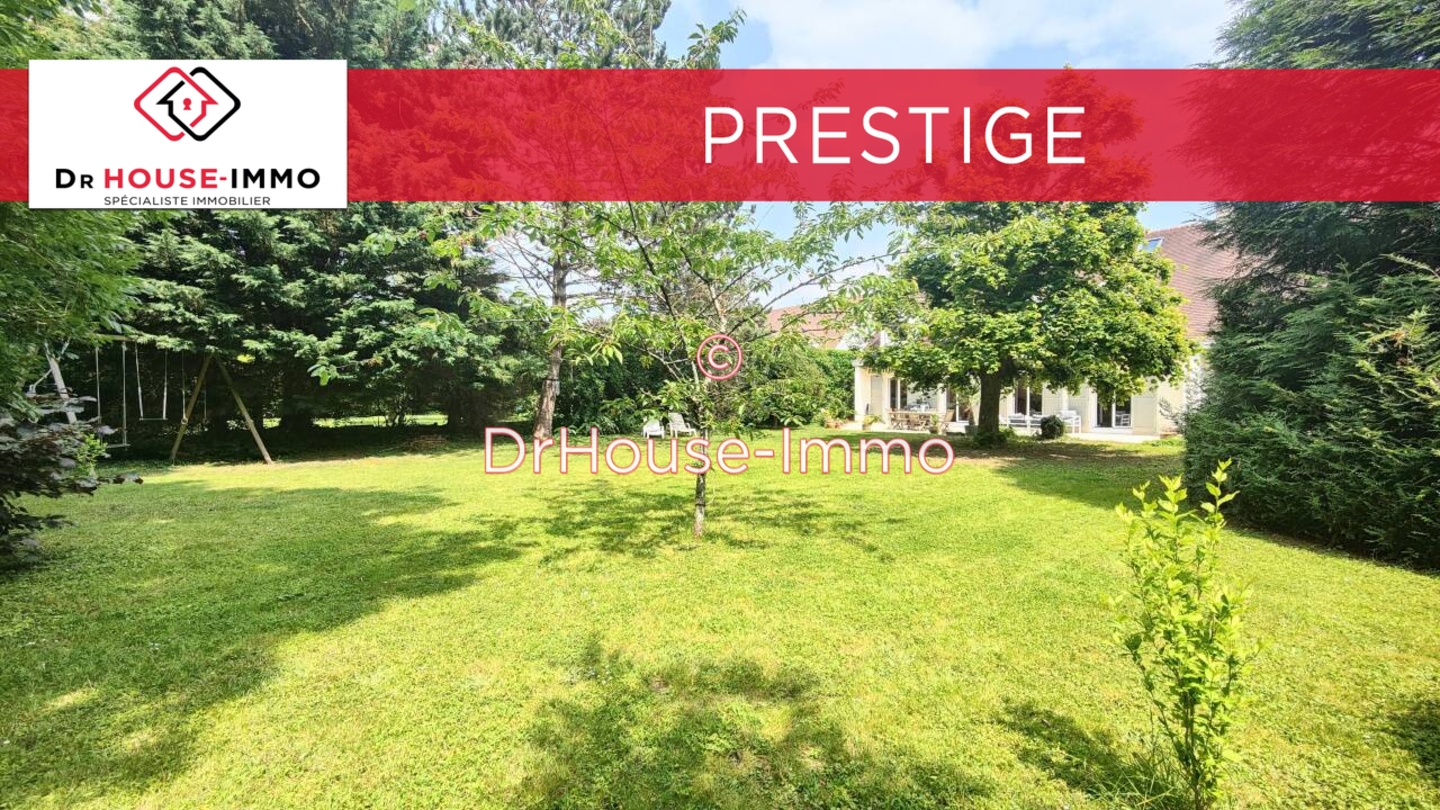 Photo 1 : Vente Maison 9 pièces Feucherolles 241 m²