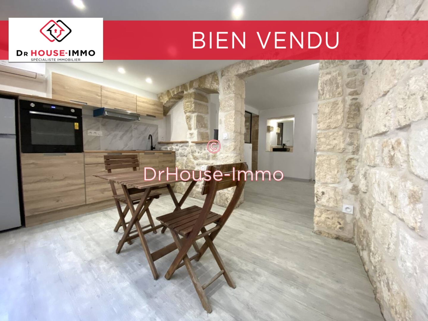 Photo 2 : Vente Maison 6 pièces Saint-Laurent-d'Aigouze 130 m²
