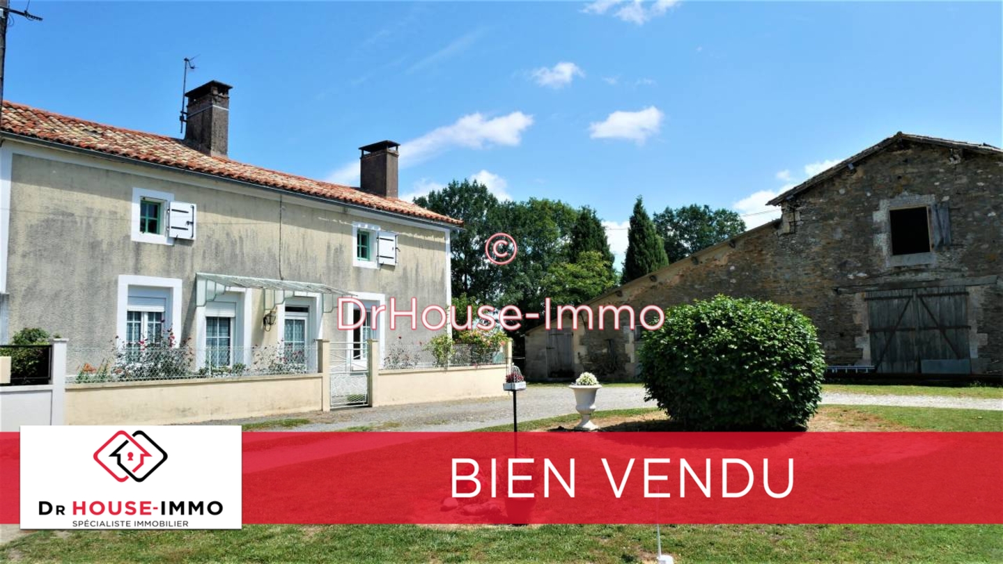 Photo 1 : Vente Maison 5 pièces Fenioux 121 m²
