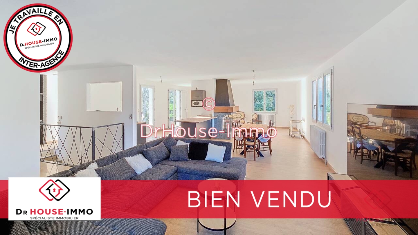 Photo 3 : Vente Maison 9 pièces La Mothe-Saint-Héray 223 m²