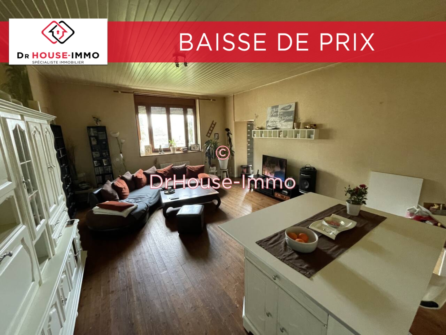 Photo 1 : Vente Immeuble 10 pièces Blanzac-Porcheresse 210 m²
