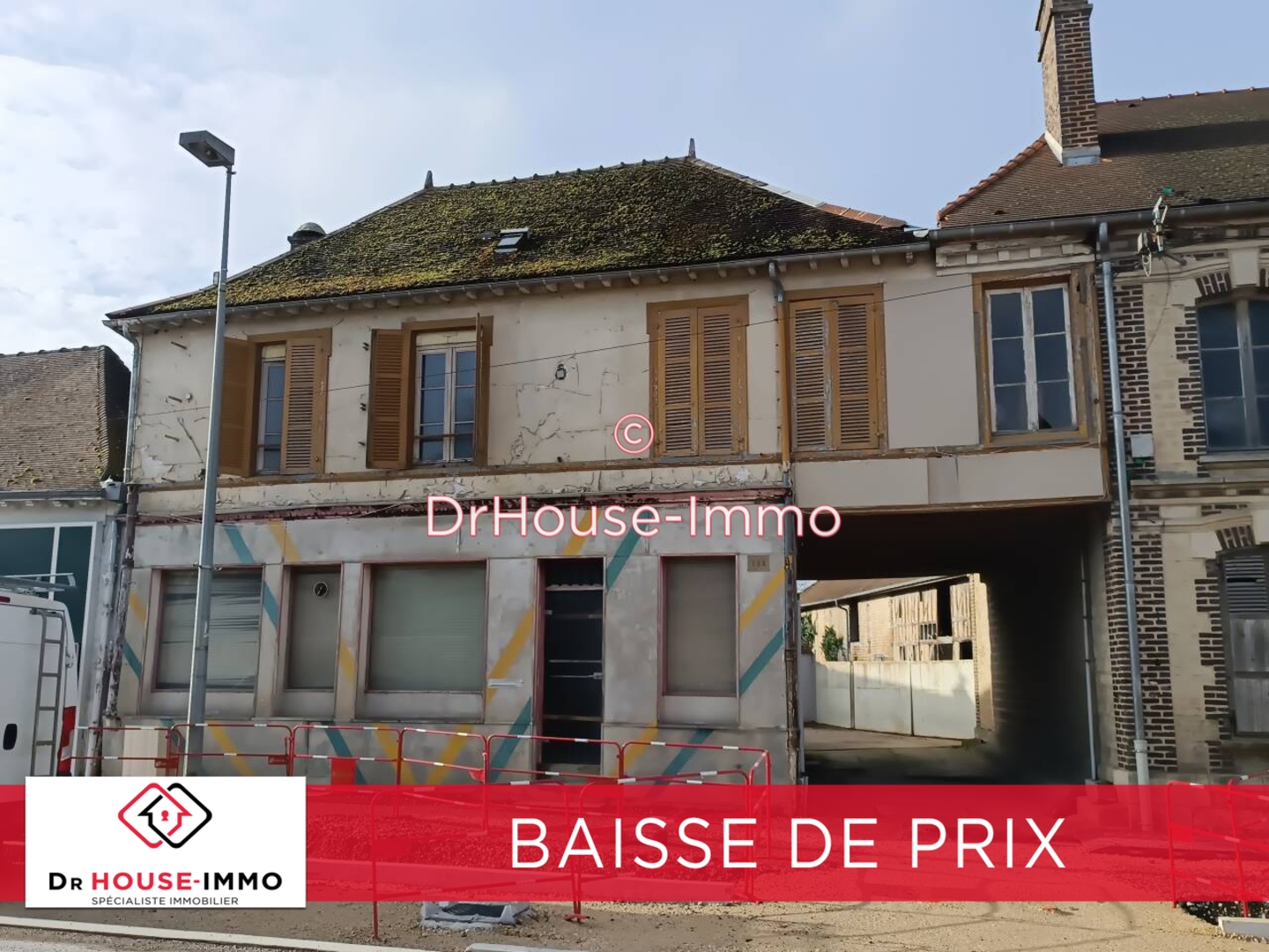 Photo 1 : Vente Immeuble Bréviandes 250 m²