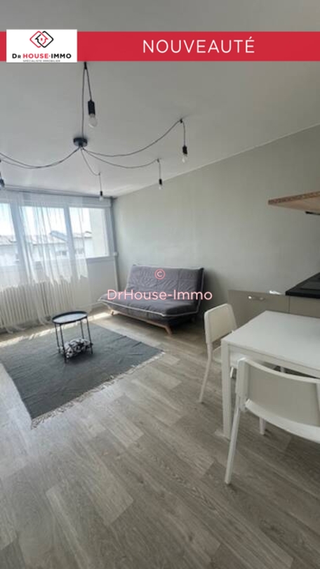 Photo 1 : Location Appartement 1 pièce Niort 24 m²