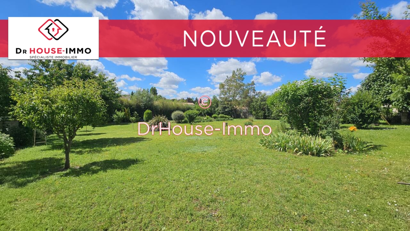 Photo 1 : Vente Terrain  Saint-Maxire 400 m²