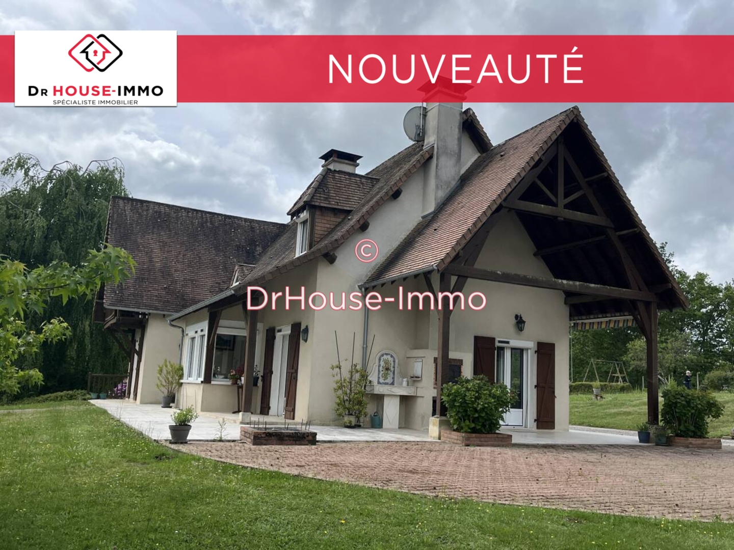 Photo 2 : Vente Maison 10 pièces Saint-Estèphe 197 m²