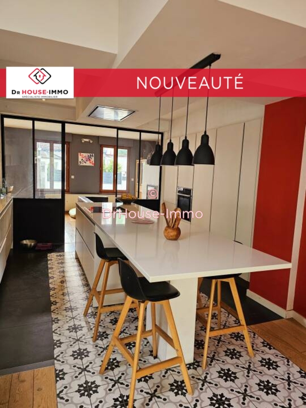 Photo 1 : Vente Maison 9 pièces Hasnon 180 m²