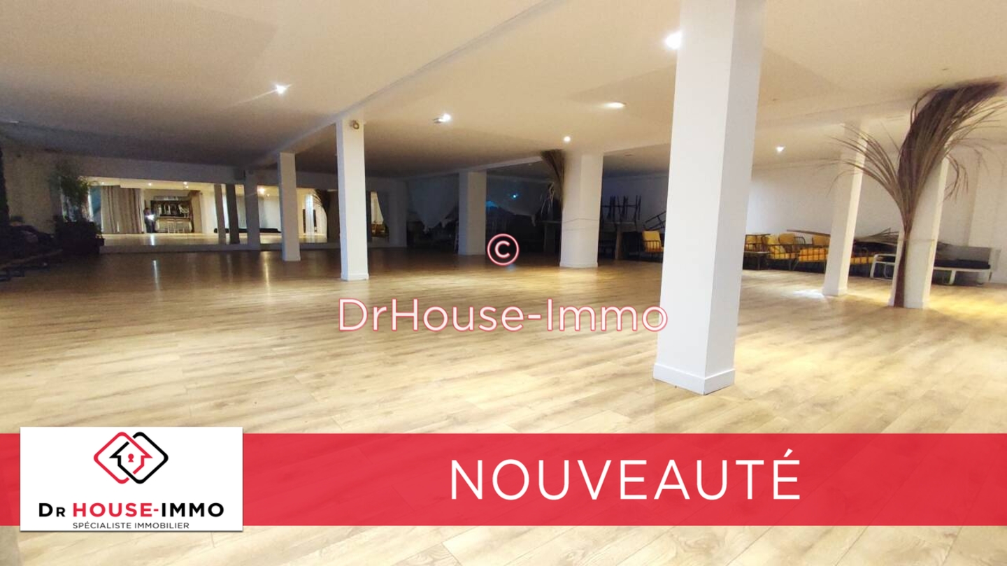 Photo 1 : Vente Commerce 10 pièces Herblay-sur-Seine 900 m²