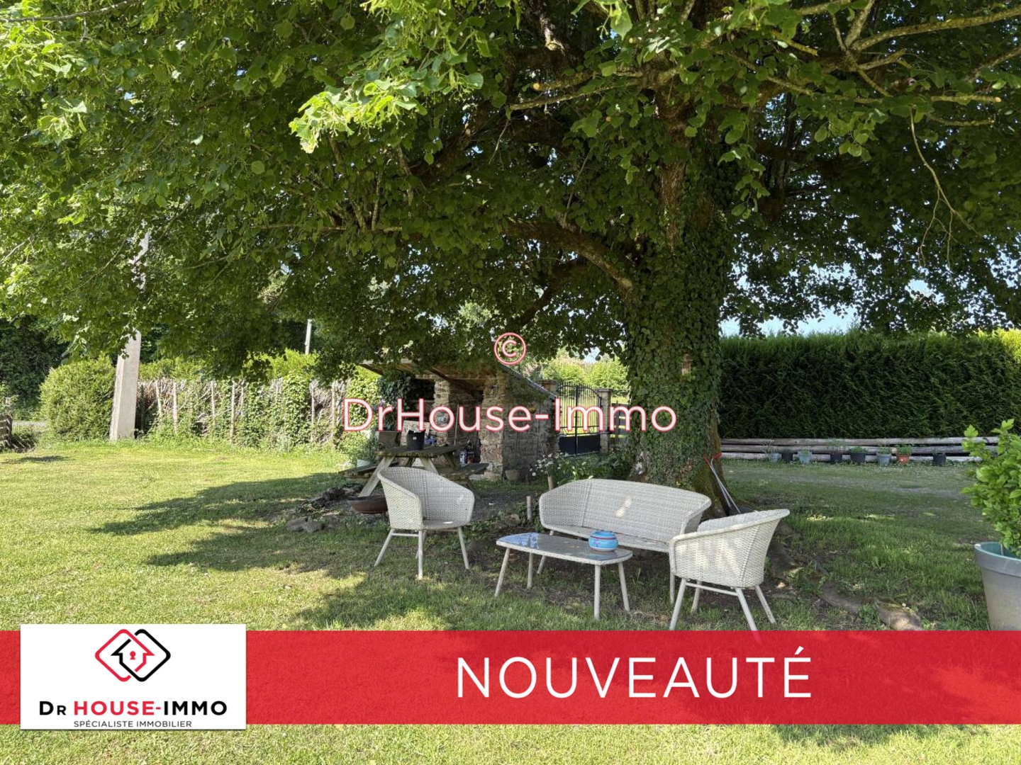 Photo 2 : Vente Maison 7 pièces Saint-Jory-de-Chalais 215 m²