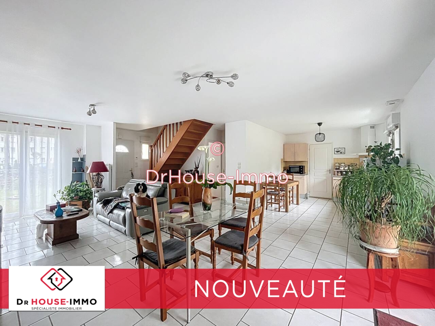 Photo 1 : Vente Maison 4 pièces Savigné-sur-Lathan 106 m²