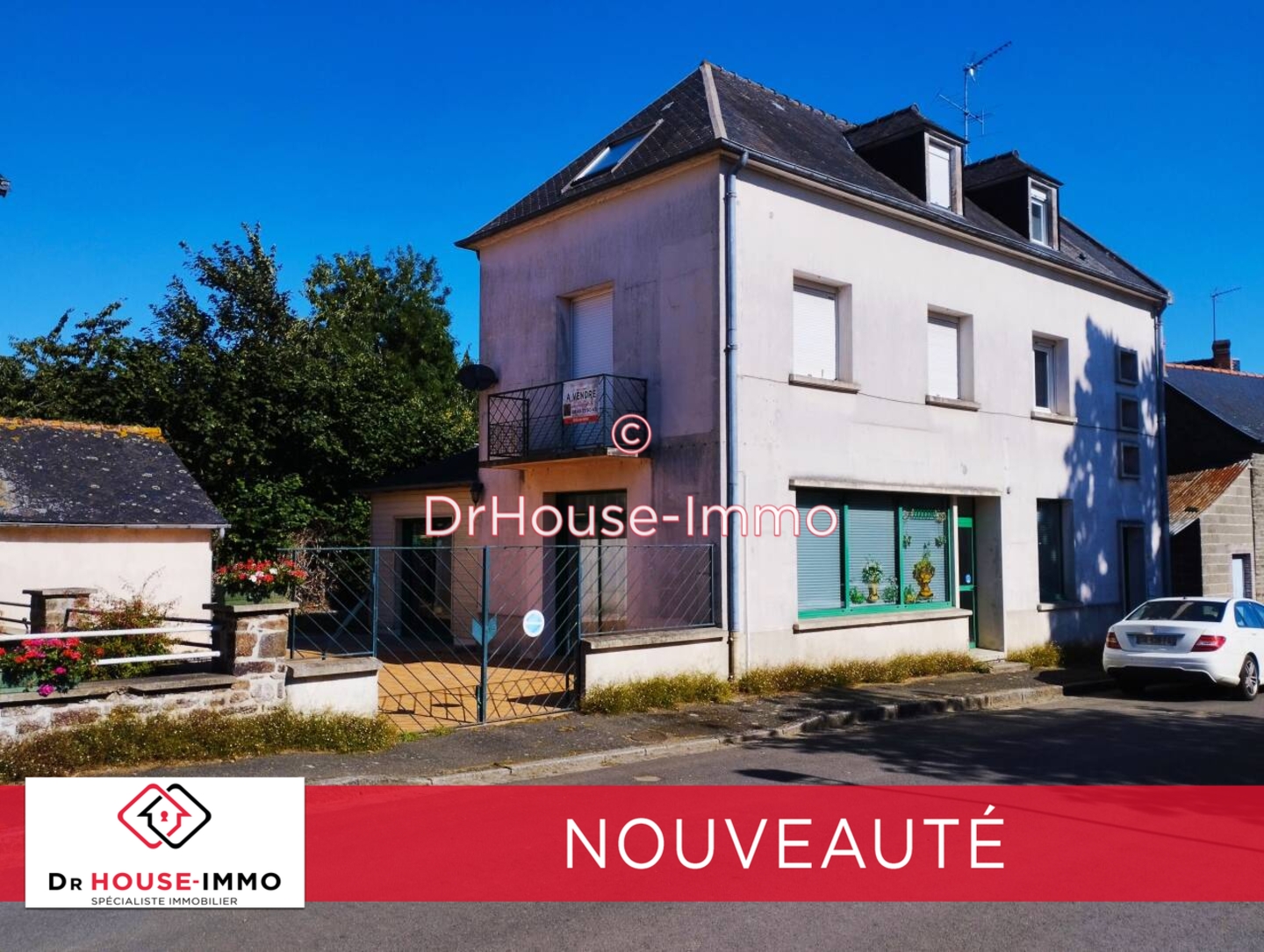 Photo 3 : Vente Immeuble 8 pièces Saint-Loup-du-Gast 232 m²