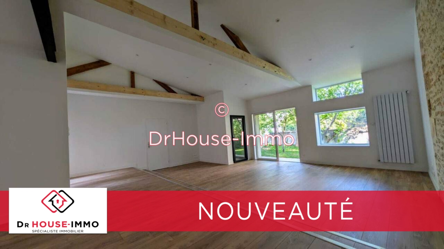 Photo 1 : Vente Maison 4 pièces Poitiers 128 m²