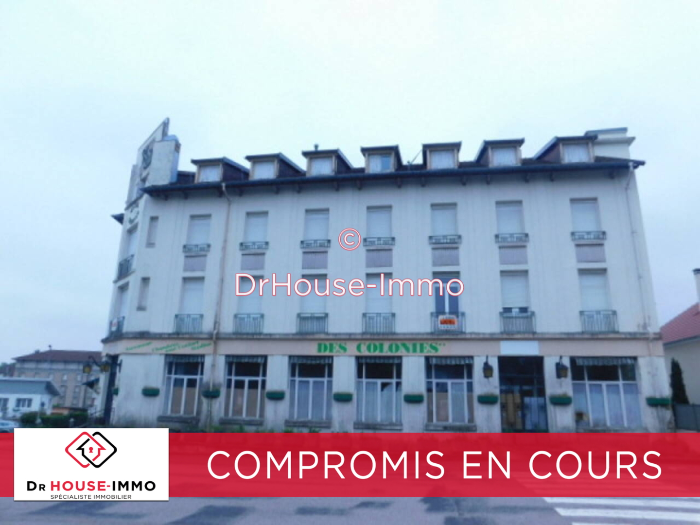Photo 1 : Vente Immeuble 35 pièces Vittel 1200 m²