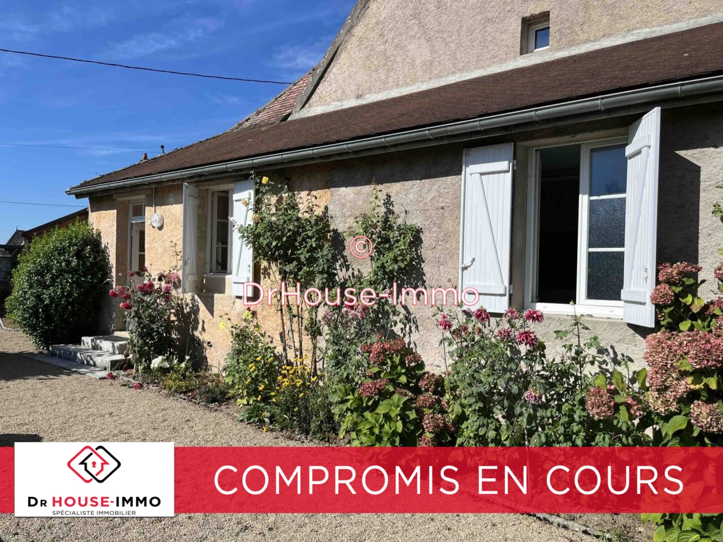 Photo 3 : Vente Maison 7 pièces Saint-Léger-Vauban 190 m²