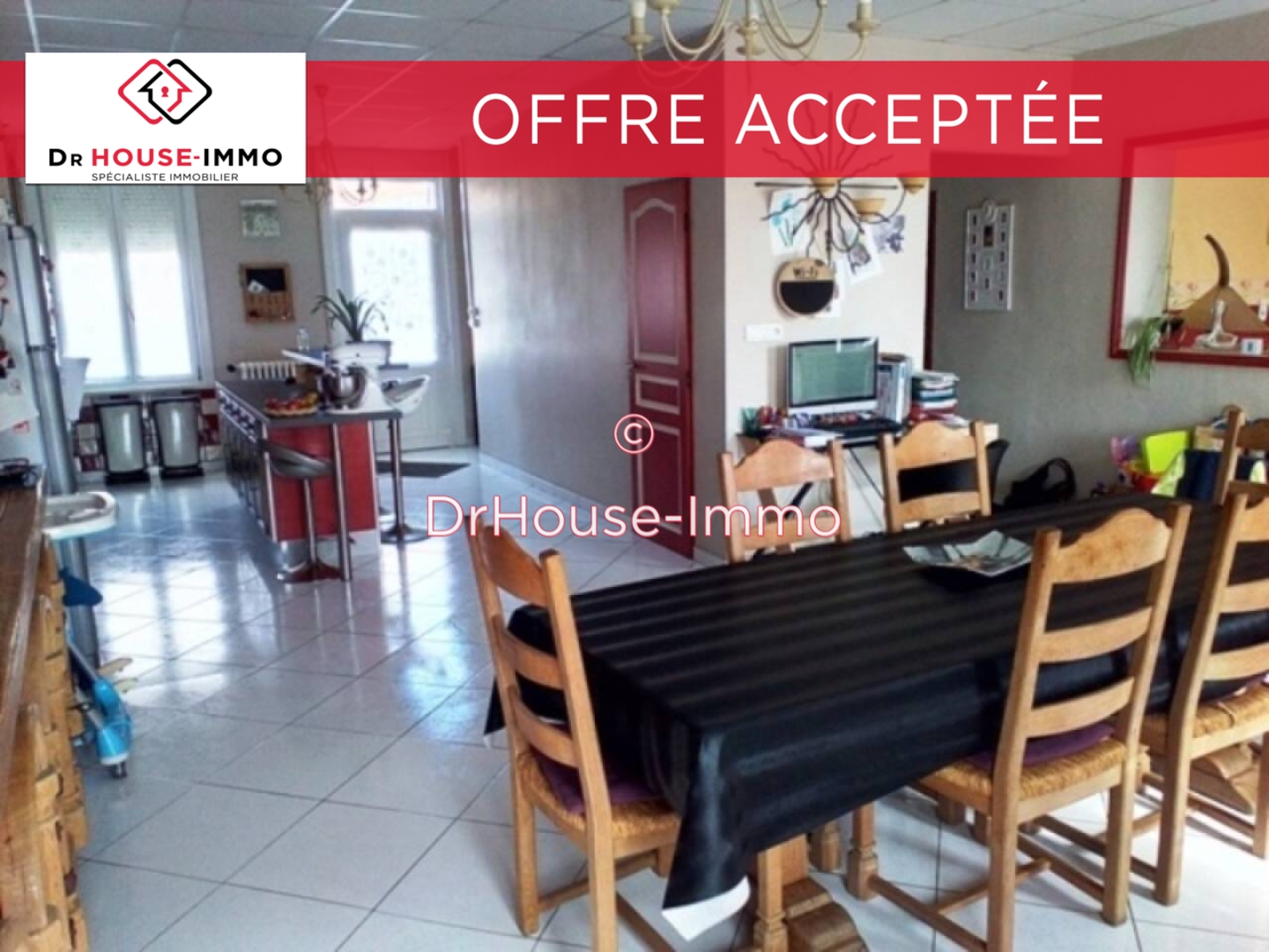 Photo 1 : Vente Maison 12 pièces Le Quesnoy 467 m²