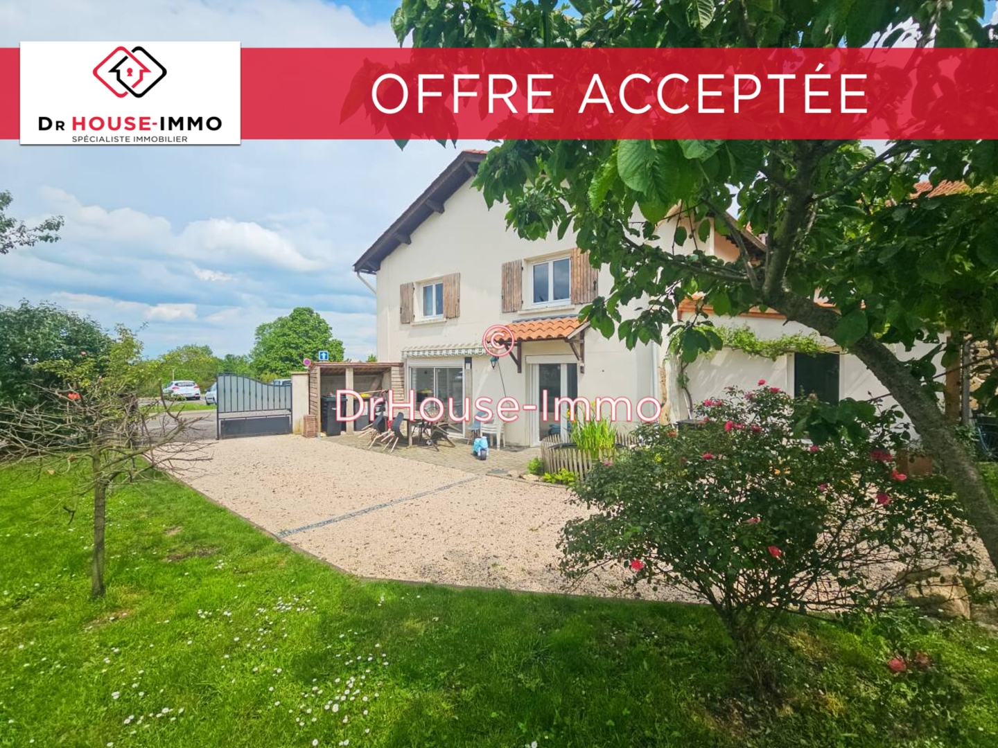 Photo 2 : Vente Maison 4 pièces Chazelles-sur-Lavieu 83 m²