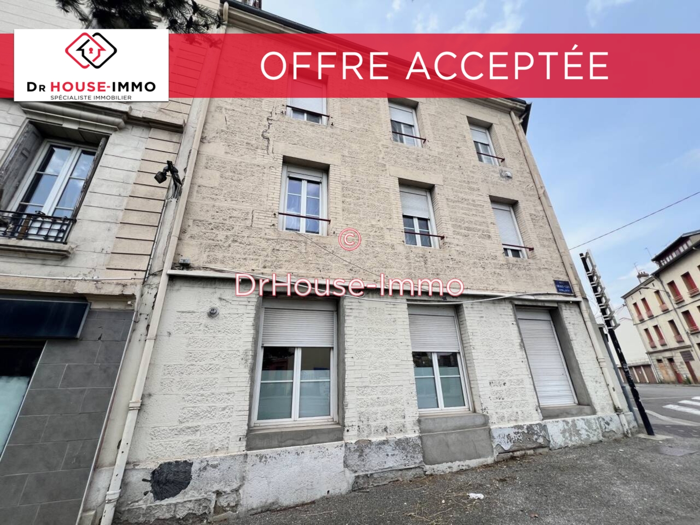 Photo 3 : Vente Immeuble 25 pièces Saint-Étienne 492 m²
