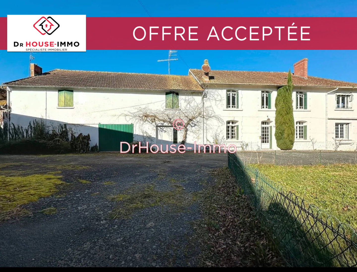 Photo 1 : Vente Maison 13 pièces Saint-Laurent-des-Vignes 366 m²