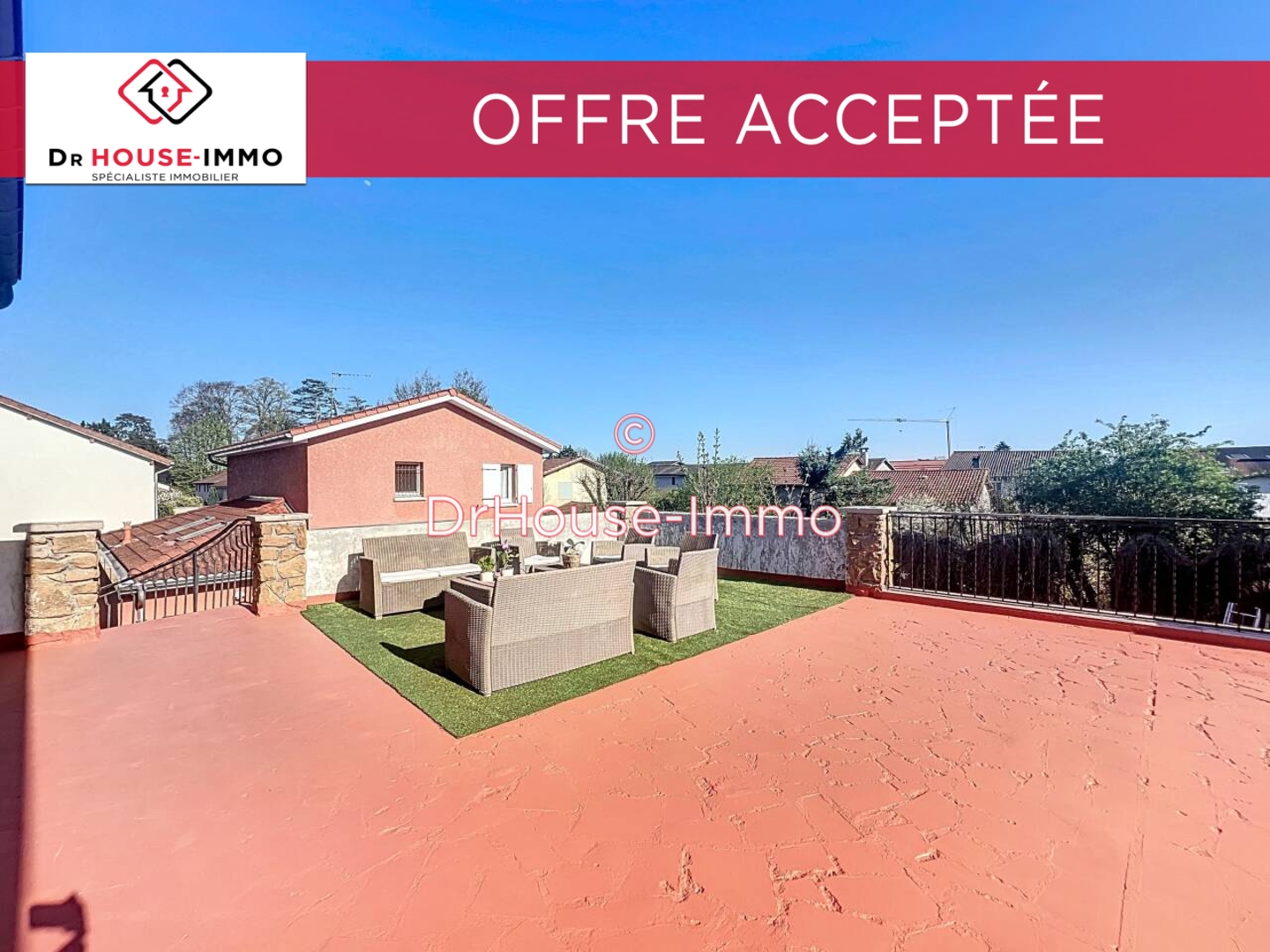 Photo 1 : Vente Appartement 8 pièces La Boisse 130 m²