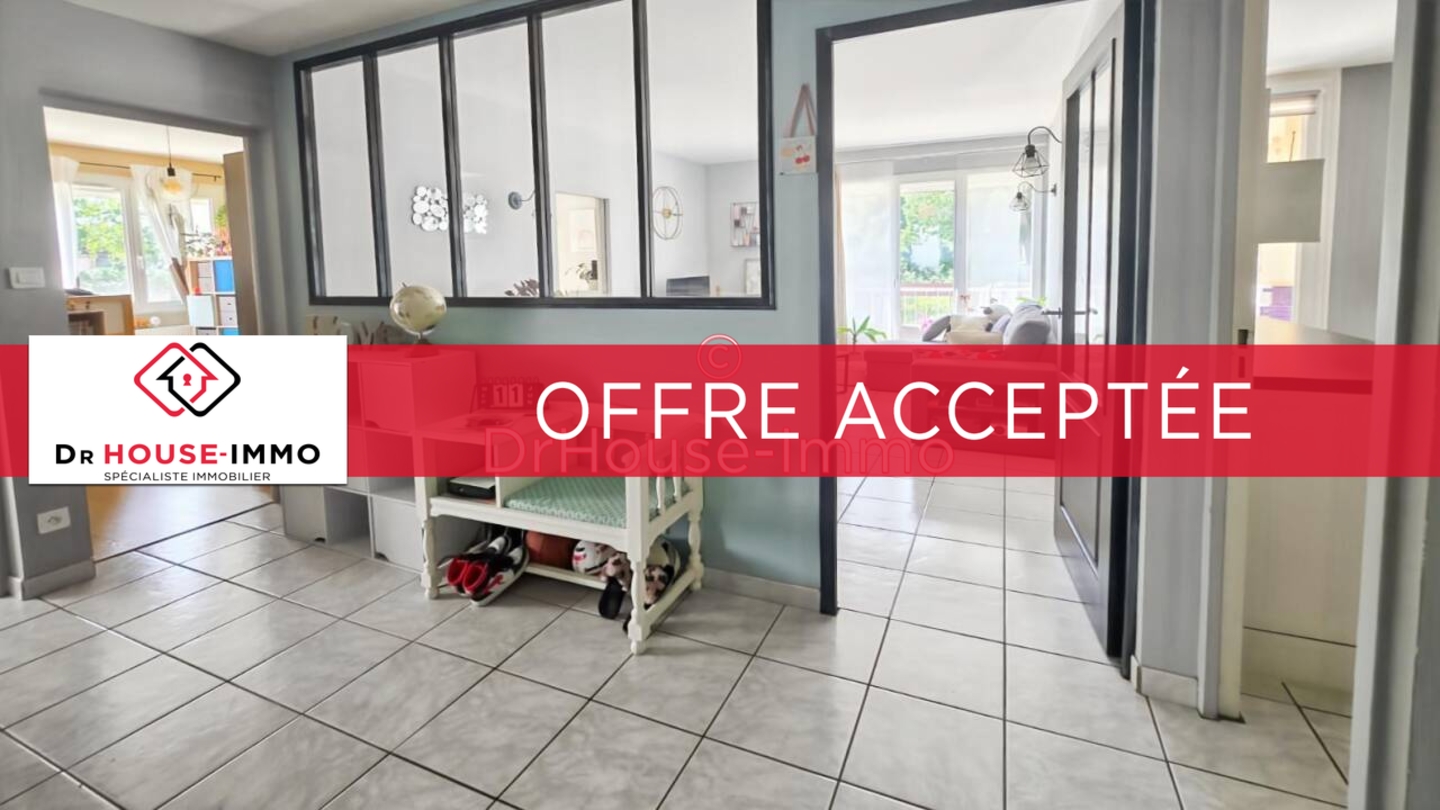 Photo 2 : Vente Appartement 4 pièces Chevigny-Saint-Sauveur 74 m²