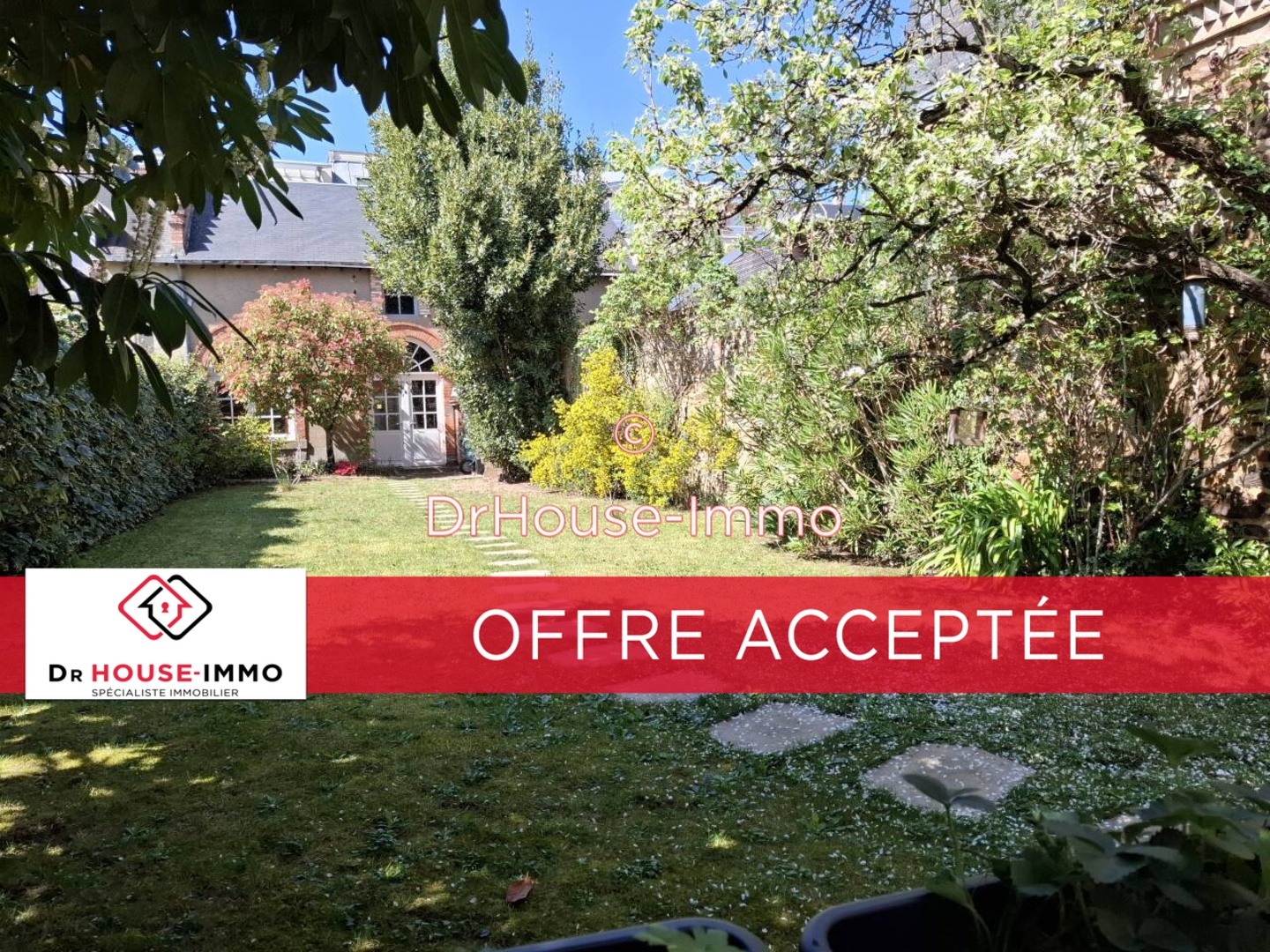 Photo 1 : Vente Maison 11 pièces Le Mans 178 m²