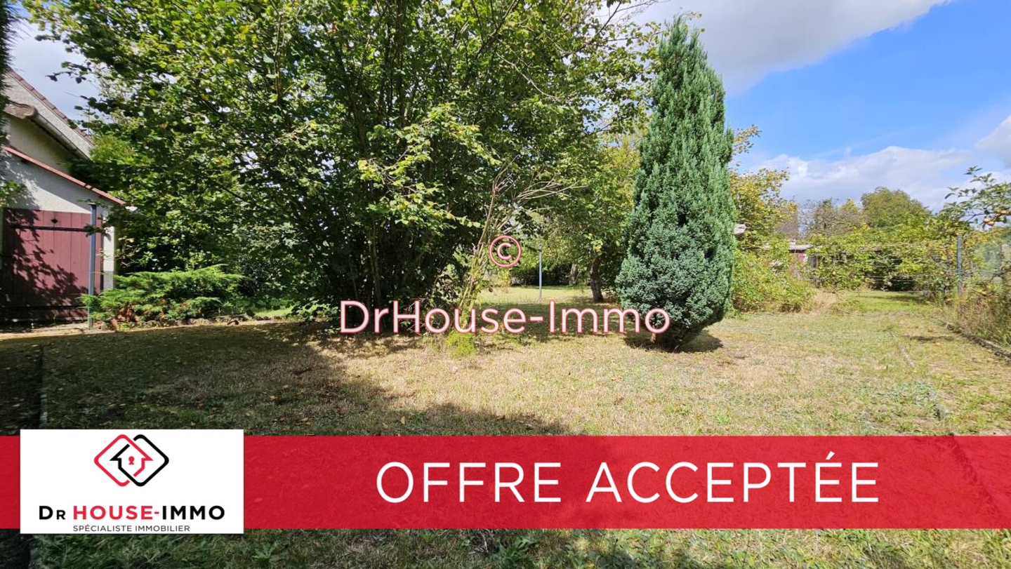 Photo 1 : Vente Maison 3 pièces Brette-les-Pins 71 m²