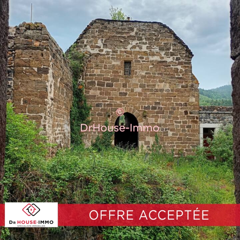 Photo 1 : Vente Château 15 pièces Cussac-sur-Loire 350 m²