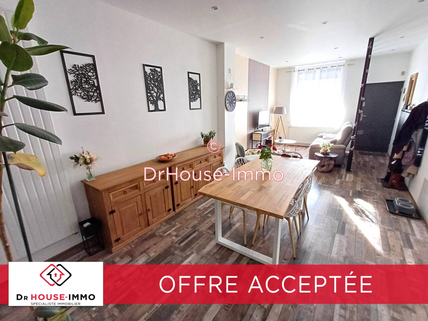 Photo 1 : Vente Maison 6 pièces Saint-Quentin 117 m²