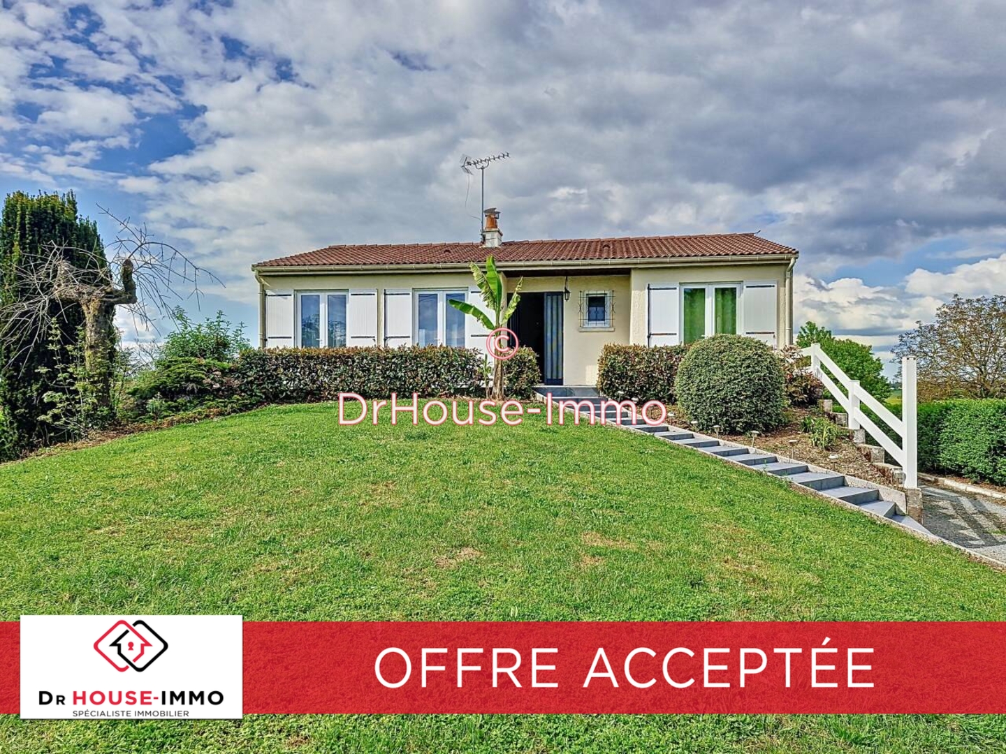 Photo 1 : Vente Maison 6 pièces Vouillé 155 m²