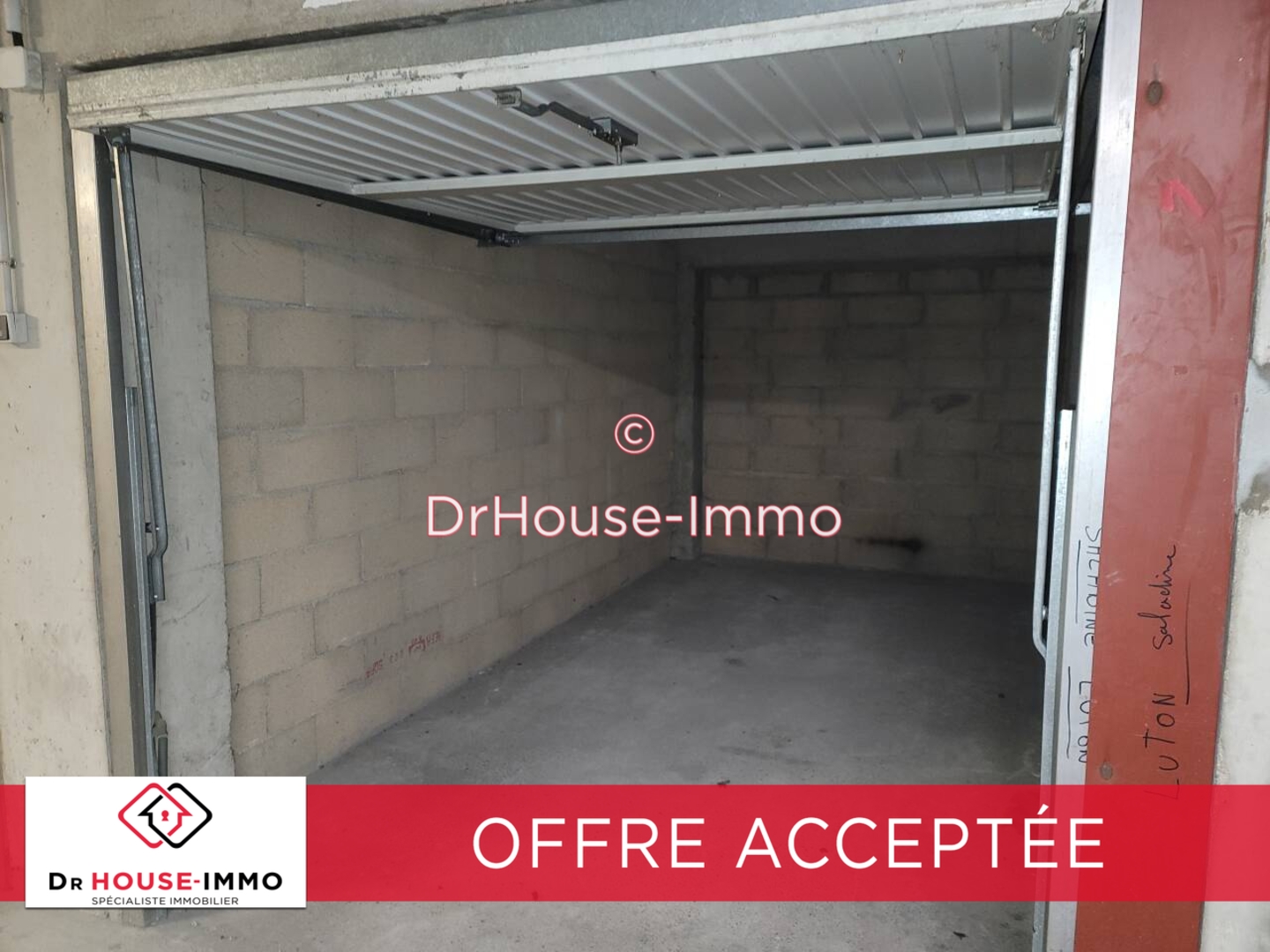 Photo 1 : Vente Parking / Box Reims 14 m²