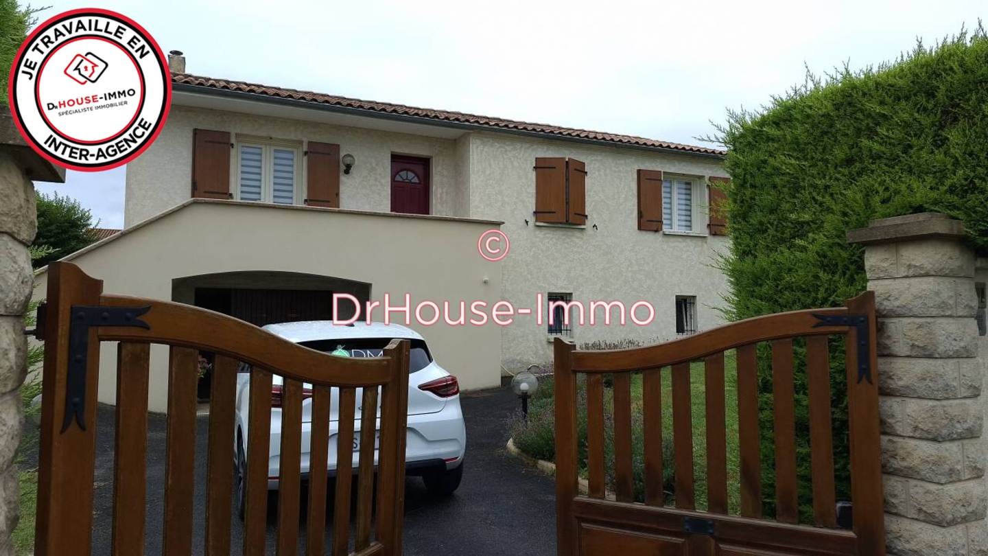 Photo 2 : Vente Maison 5 pièces Ruelle-sur-Touvre 100 m²