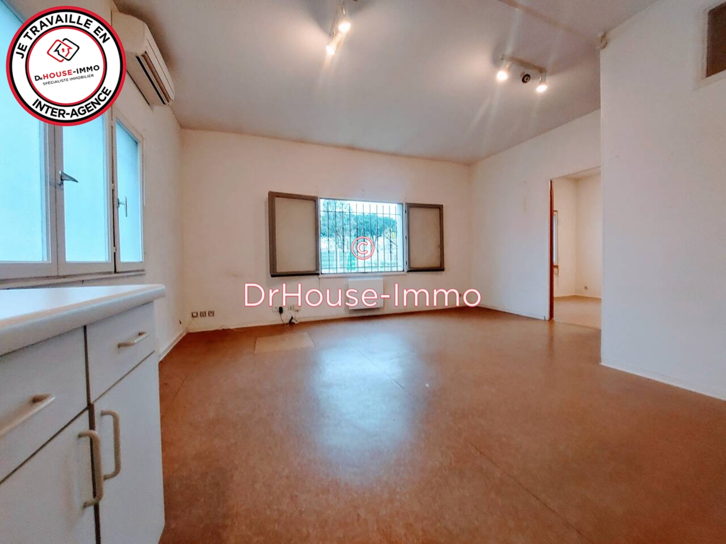 Photo 3 : Vente Commerce 3 pièces Lattes 60 m²